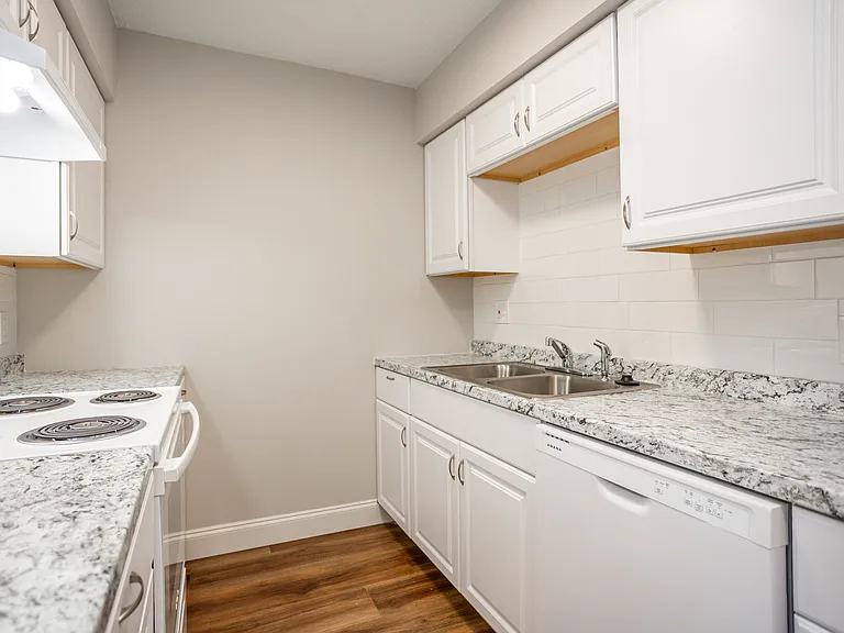 Creek Ridge Apartments — Photo 5