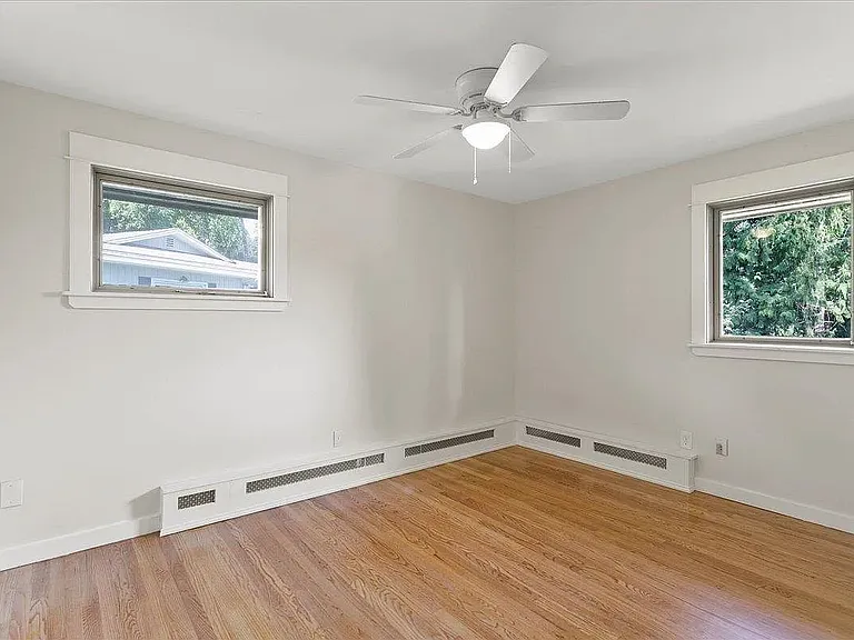 1010 W Briar Cliff Dr — Photo 10