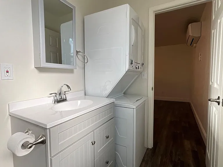 3074 E Terrace Ave — Photo 4