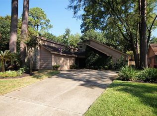 11806 Stillwater Dr, Houston, TX 77070