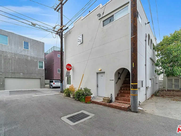 27th Ave — Photo 39