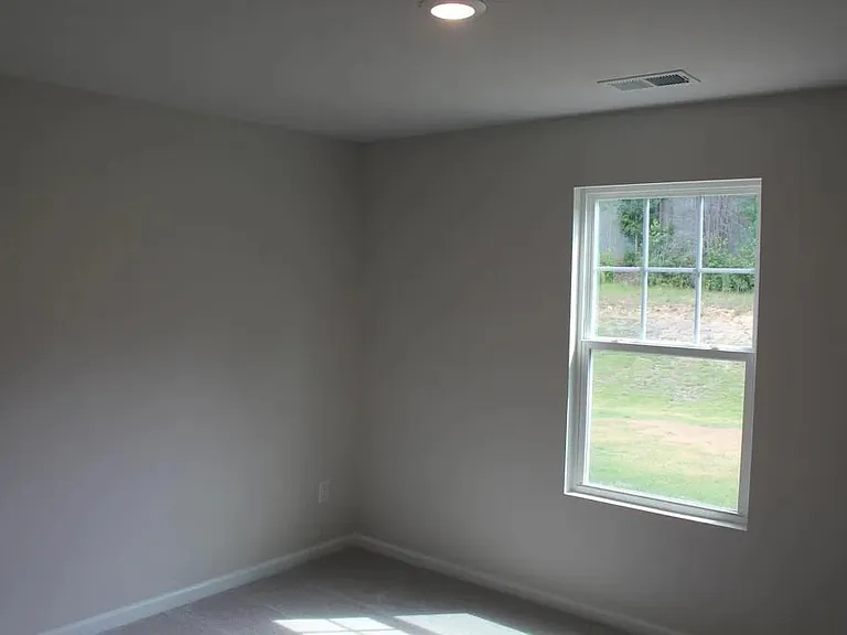 1537 Woodhouse Dr — Photo 13