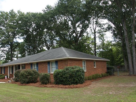 5th image of 1001 Twin Lakes Dr