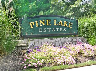 27 Reagan Way, Twp Washingtn, NJ 07676