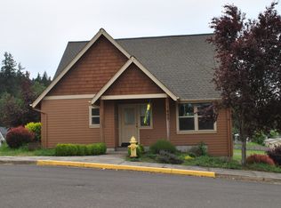 1605 Samuel Dr, Cottage Grove, OR 97424