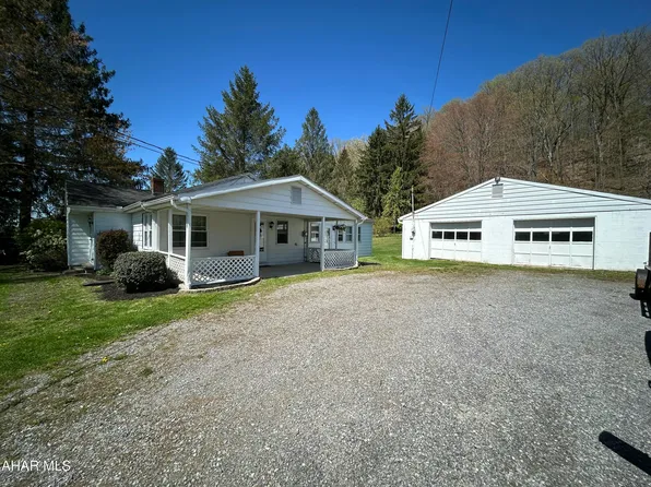 13620 S Eagle Valley Rd, Tyrone, PA 16686