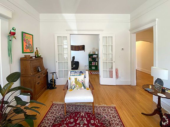 2nd image of 1464 W Leland Ave #1