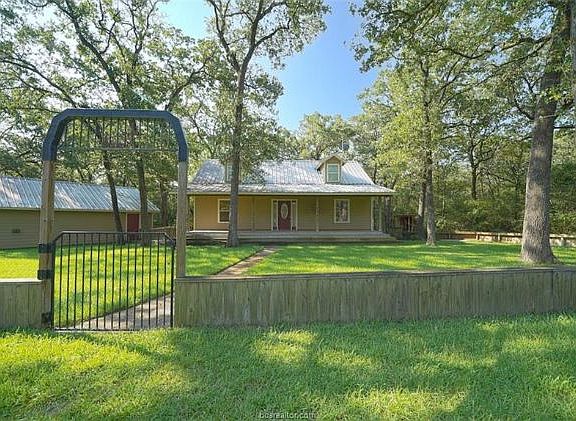 2nd image of 9051 Private Road 2016