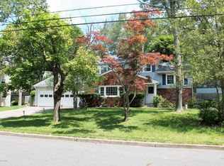 12 Morningside Dr, Toms River, NJ