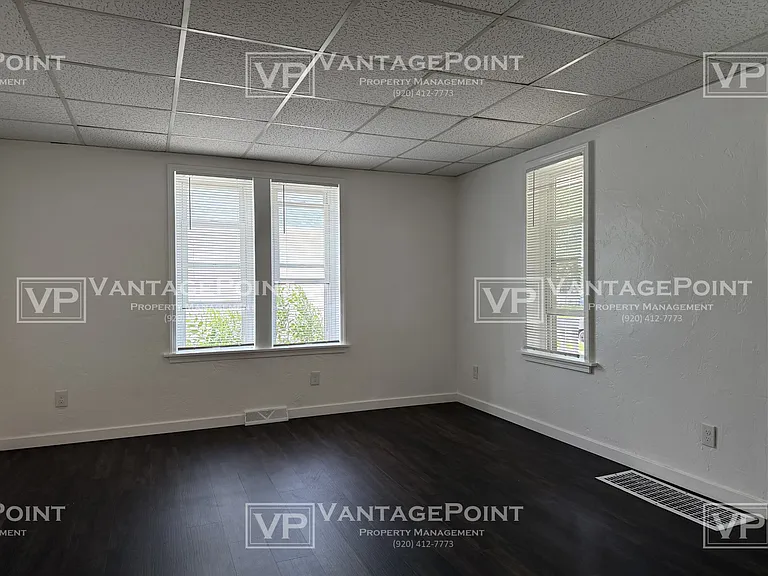 420 E Pine St — Photo 6