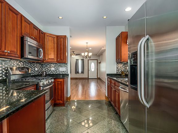 5th image of 3413 Park Ave