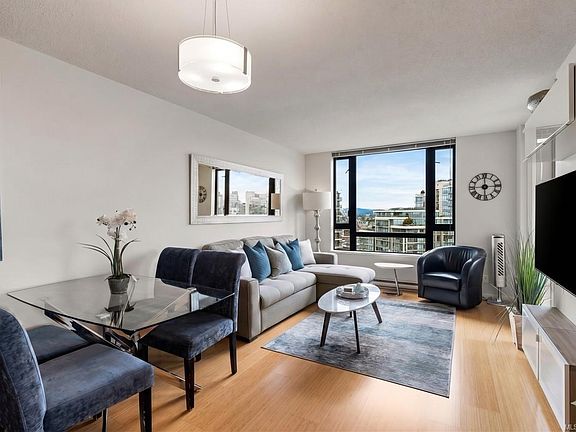 4th image of 751 Fairfield Rd #1502