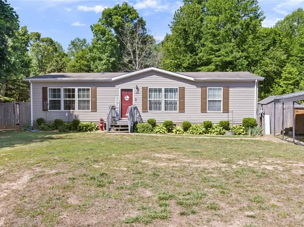 125 Avery Dr, Easley, SC 29640