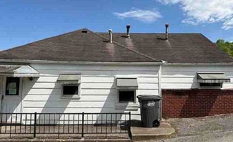 1st image of 214 Thomas St