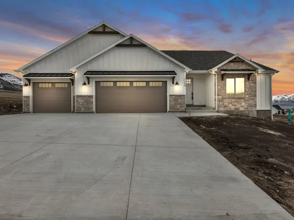 1154 E 160 N, Hyde Park, UT 84318