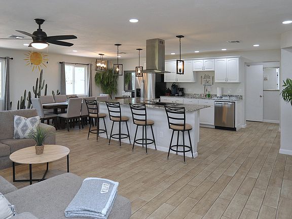 4th image of 1801 N Saguaro Pl
