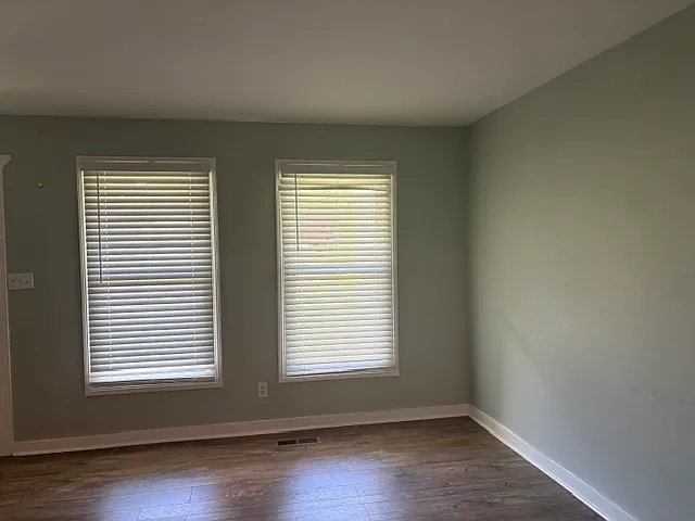 301 Jones Ave — Photo 18