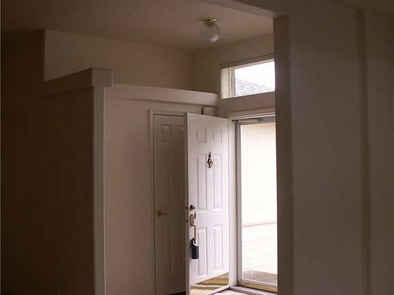 2nd image of 1938 Hollyhock Ln SE #7