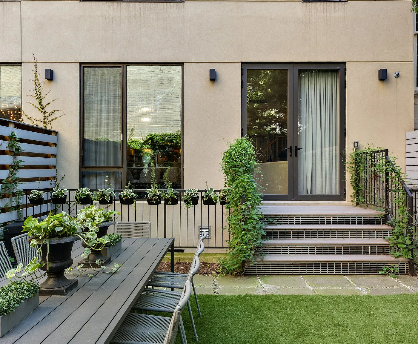 165 East 62nd Street — Photo 4