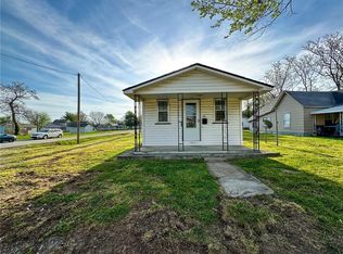 901 Elm St, Galena, KS 66739