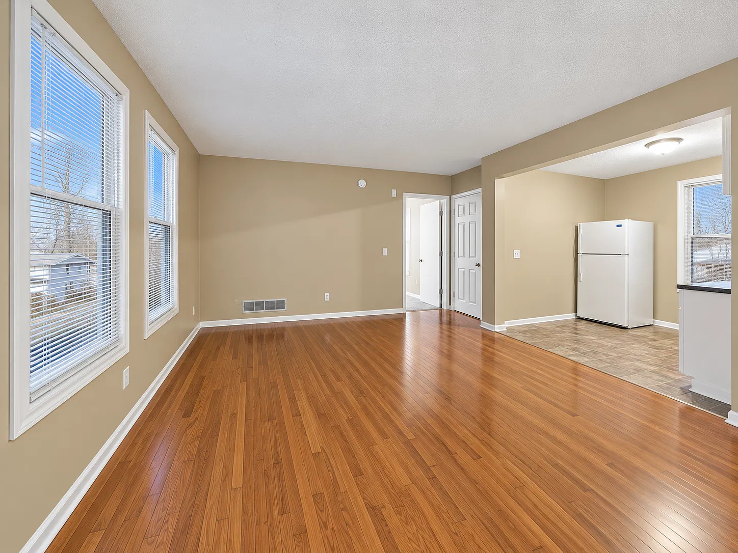 2 bed, $1,549 — Photo 3