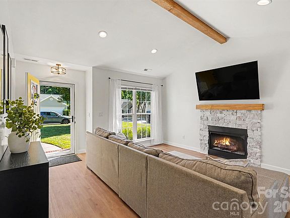 2nd image of 4711 Granite Ct