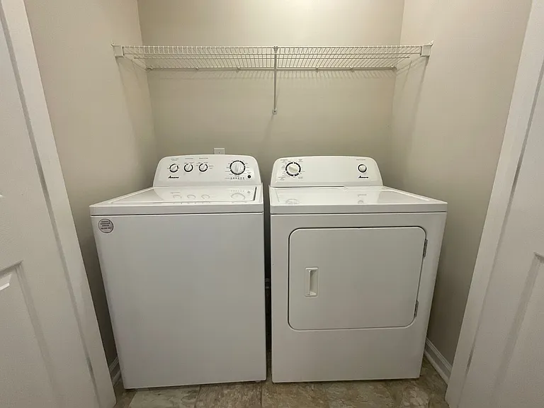 Meridian Park Apartments — Photo 25