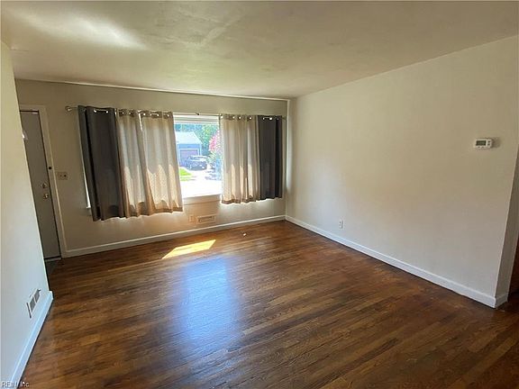 3rd image of 6433 Crafford Ave