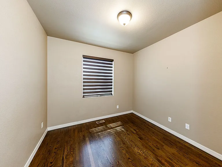 8475 Glen Carriage Grv — Photo 24