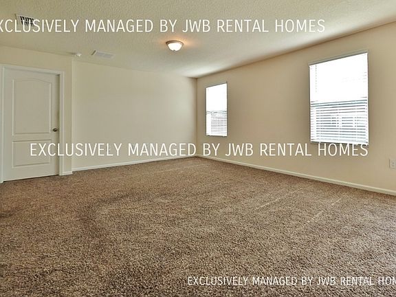 5th image of 3546 Martin Lakes Dr