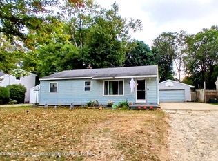 6935 Cooper Rd, Lansing, MI 48911