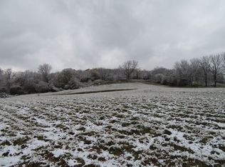 10073 Pershing Rd, Hannibal, MO 63401