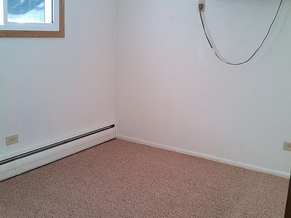 3rd image of 914 Luther Pl APT 1