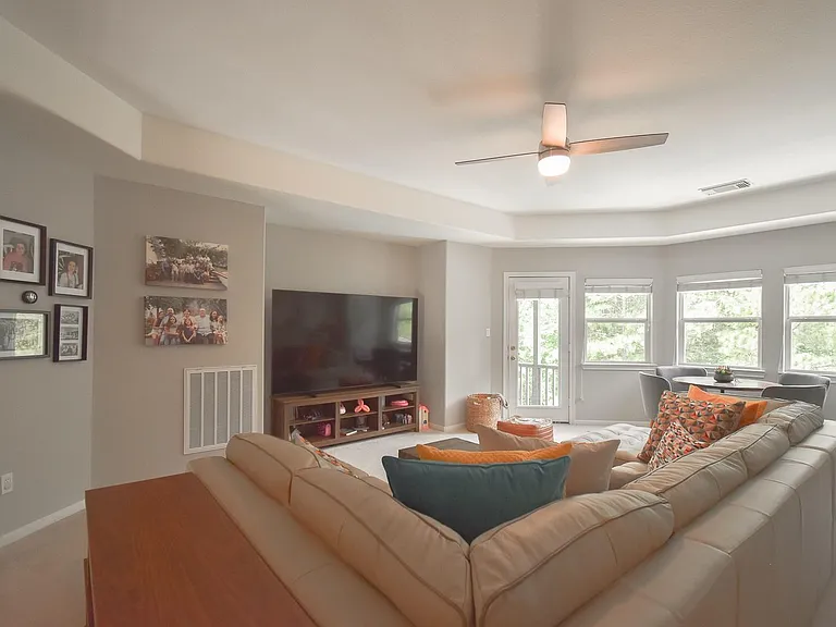 7 E Shale Creek Cir — Photo 11