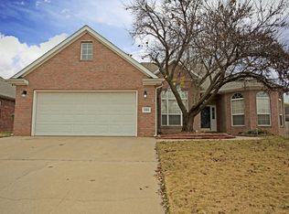 5304 S 44th St, Rogers, AR 72758