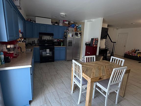 3rd image of 14 Somerset St