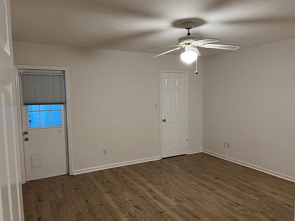 5th image of 960 Marys Dr #B