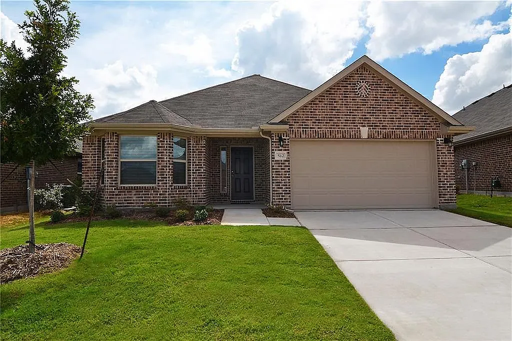 4 bed, 2043 sqft, $2,350 — Photo 1