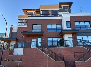 11639 227th St #104, Maple Ridge, BC V2X0Z9