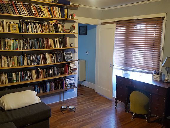 5th image of 1033 N Oxford Ave