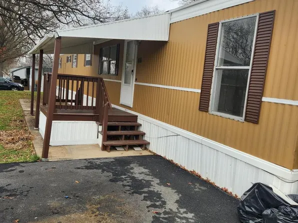 46 Chipawa Ave, Dover, PA 17315