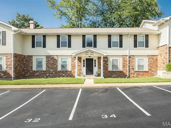 2234 Highland Hill Dr #C, Saint Peters, MO 63376