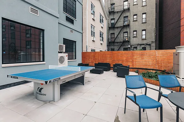 Rented by Nooklyn NYC LLC | media 16