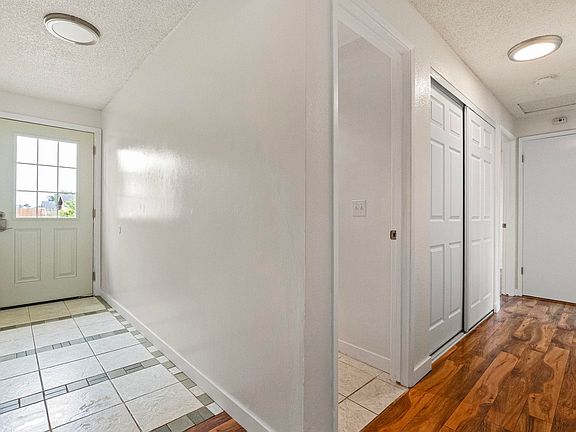 2nd image of 140 E Essex St