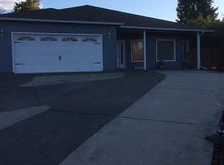 3072 E McAndrews Rd, Medford, OR 97504