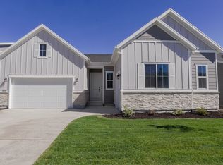 272 E Polaris Dr #111, Saratoga Springs, UT 84045