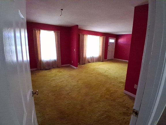 3rd image of 2112 W Carolina Ave
