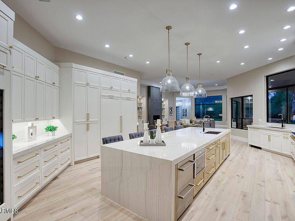 1st image of 4456 E Valley Vista Lane
