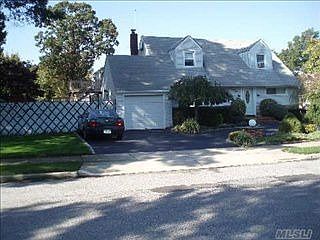 5th image of 1878 Jackson Ave