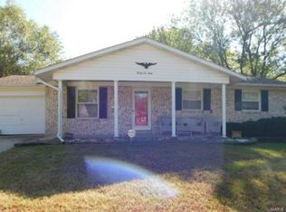 2560 Courtyard Pl, Florissant, MO